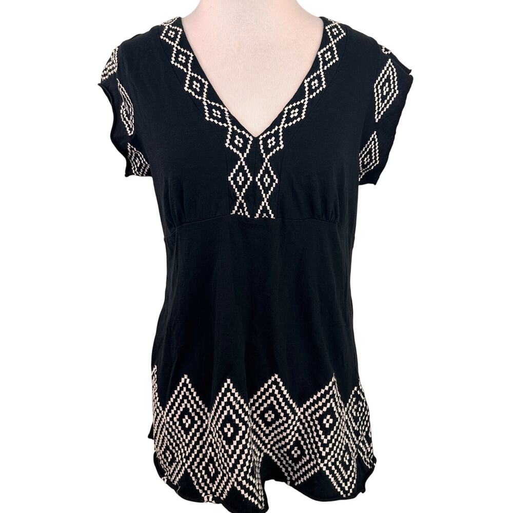 BCBGMaxazria Black & White Embroidered Tunic Top Size Large